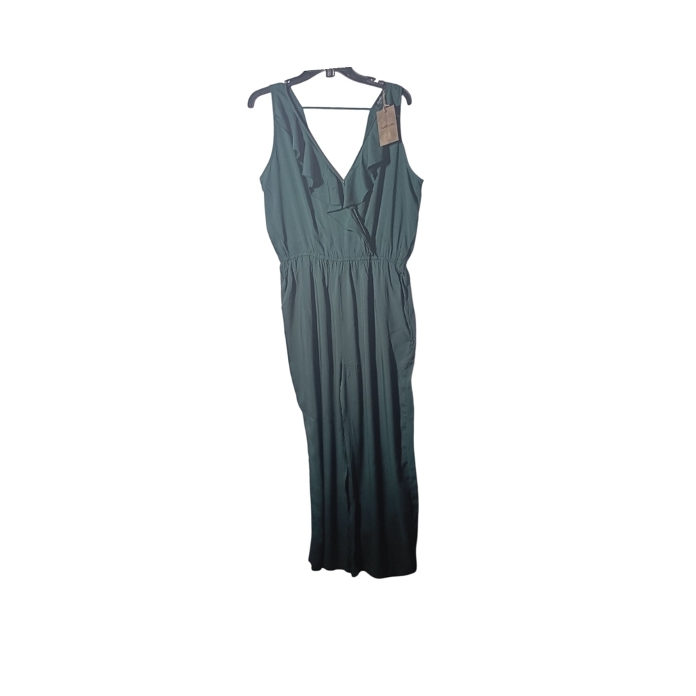 Elegant Green Sleeveless Dress
